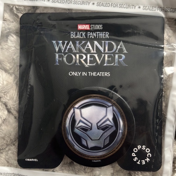 Marvel Black Panther: Wakanda Forever Officially Licensed Popsocket - Picture 1 of 2
